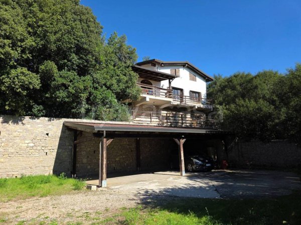 casa indipendente in vendita a Corciano