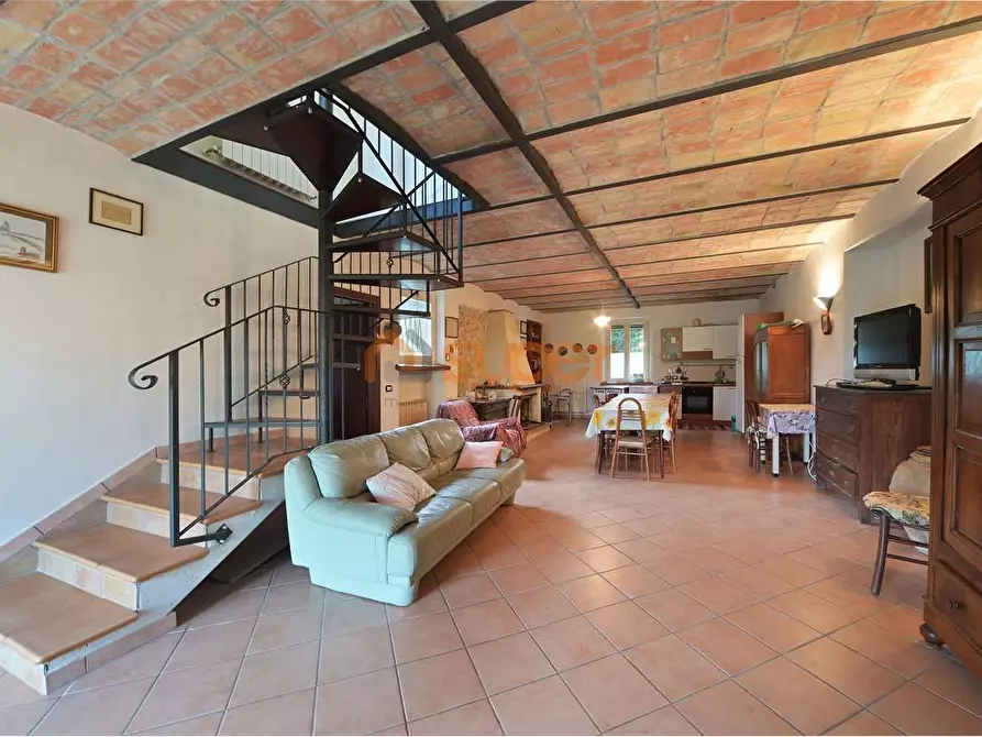 casa semindipendente in vendita a Corciano