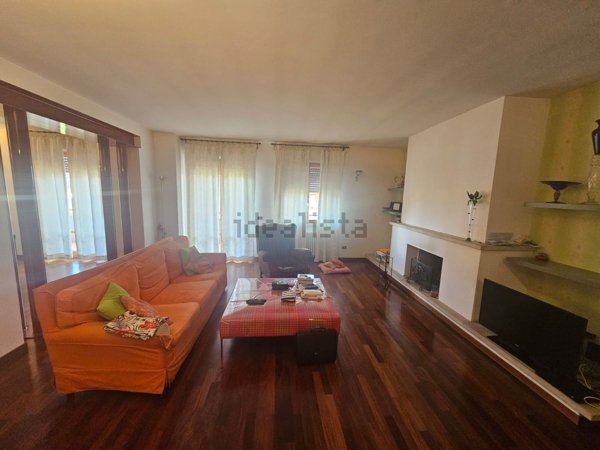 appartamento in vendita a Corciano in zona Ellera Chiugiana