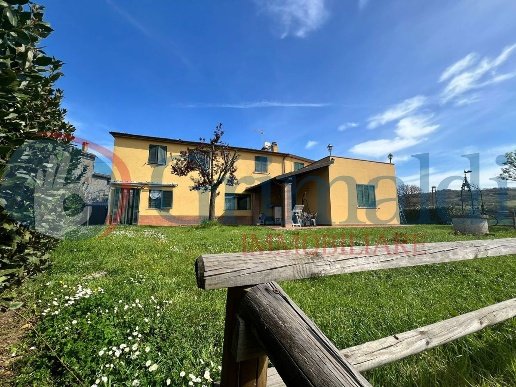 casa indipendente in vendita a Corciano in zona Capocavallo