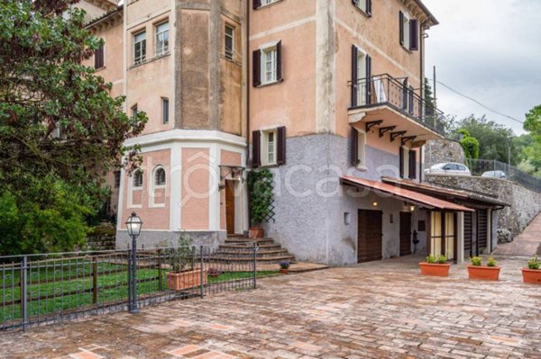 casa indipendente in vendita a Corciano