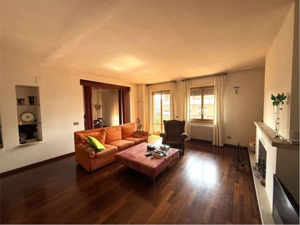 appartamento in vendita a Corciano in zona Ellera Chiugiana