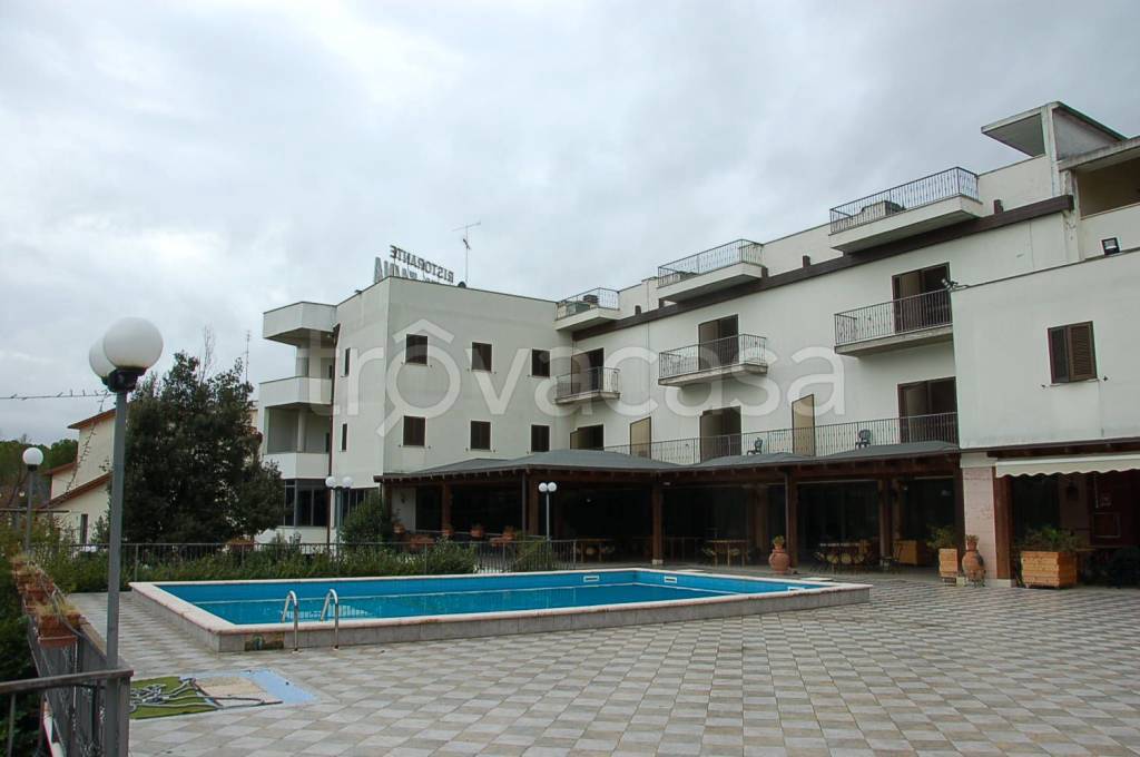 negozio in vendita a Corciano