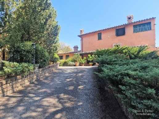 casa indipendente in vendita a Corciano in zona Solomeo