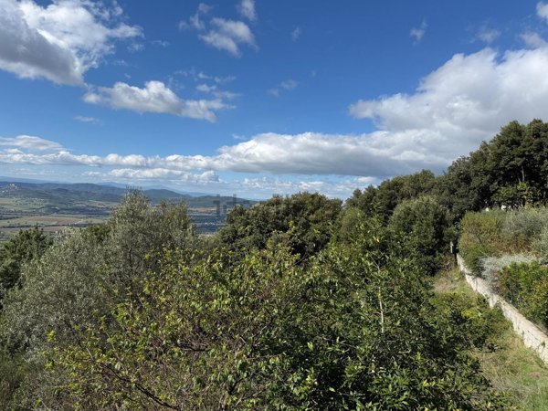 terreno edificabile in vendita a Corciano