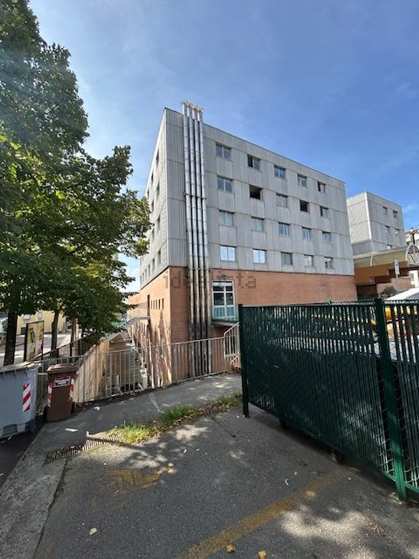 ufficio in vendita a Corciano in zona Ellera Chiugiana