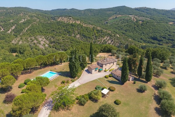 casale in vendita a Corciano