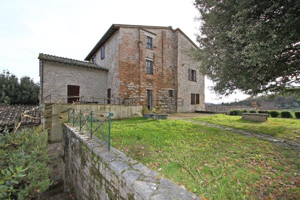 casale in vendita a Corciano