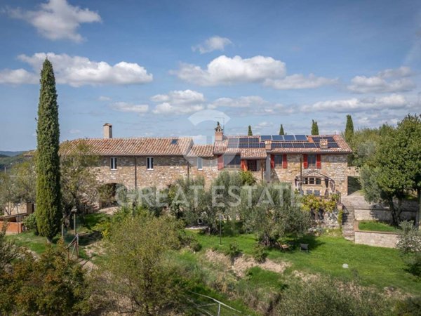 casa indipendente in vendita a Corciano