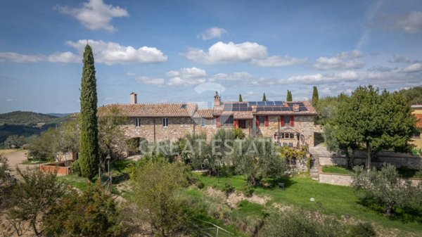 casa indipendente in vendita a Corciano