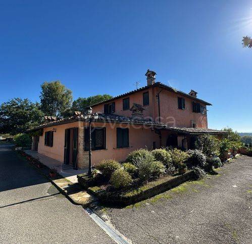 casa indipendente in vendita a Corciano in zona Solomeo