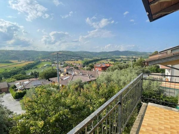 casa indipendente in vendita a Corciano in zona Mantignana