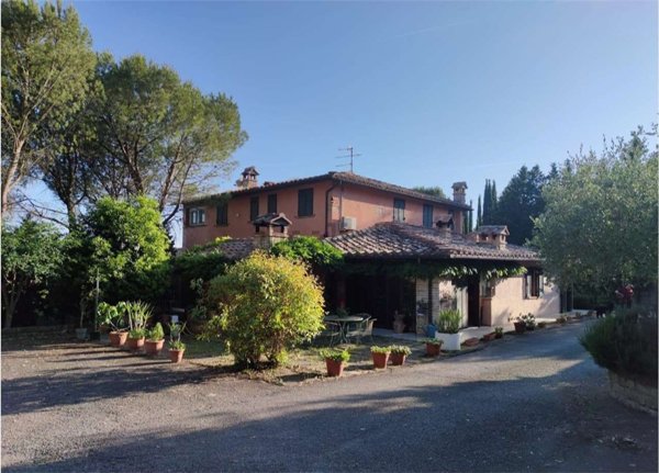 casa indipendente in vendita a Corciano