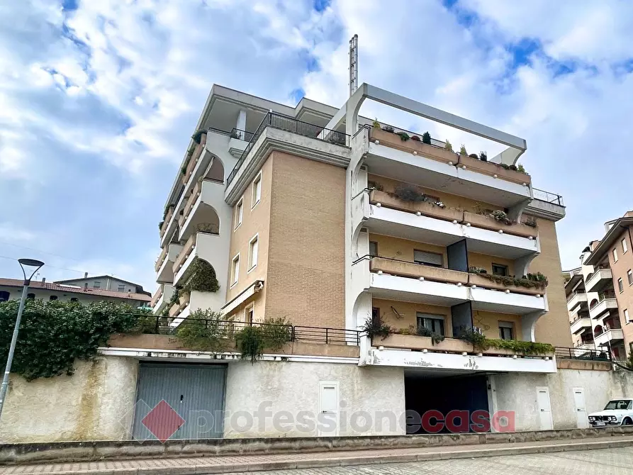 casa indipendente in vendita a Corciano in zona San Mariano