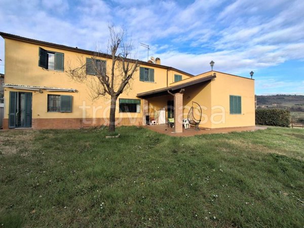 casa indipendente in vendita a Corciano