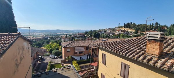 appartamento in vendita a Corciano in zona San Mariano