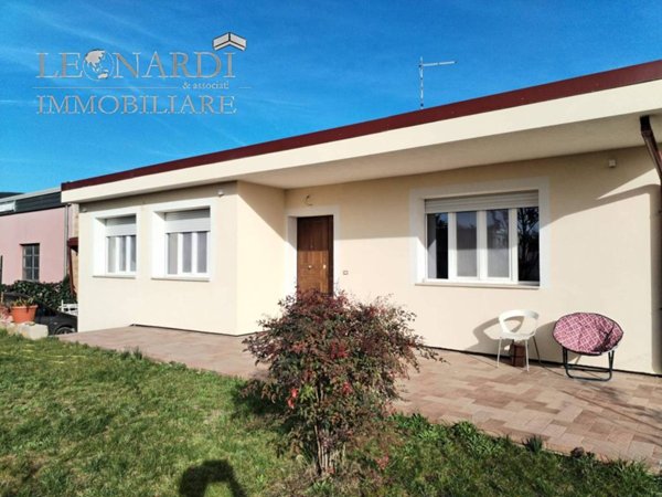 casa indipendente in vendita a Corciano in zona Ellera Chiugiana