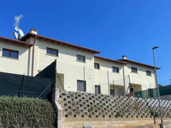 casa indipendente in vendita a Corciano