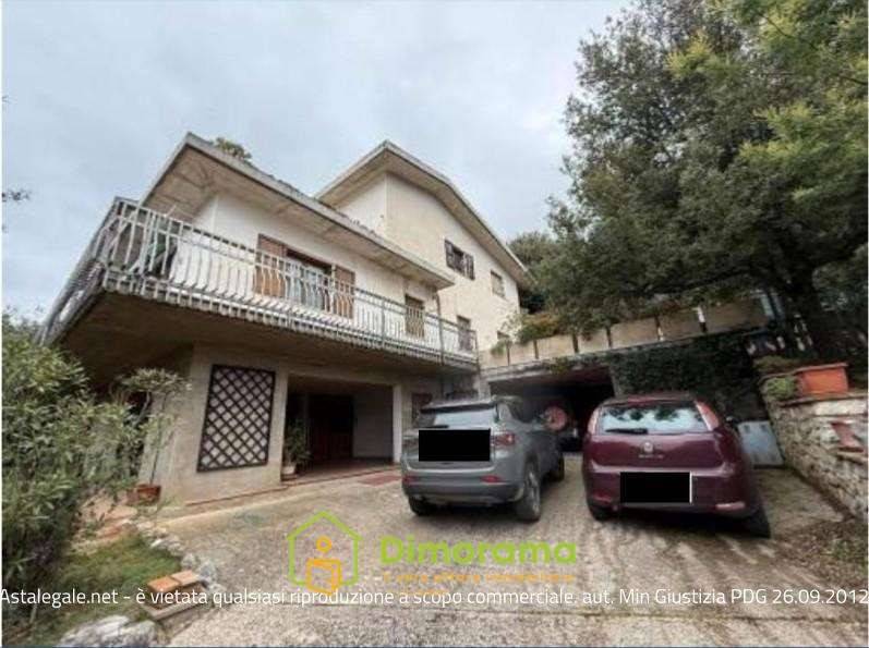 casa indipendente in vendita a Corciano