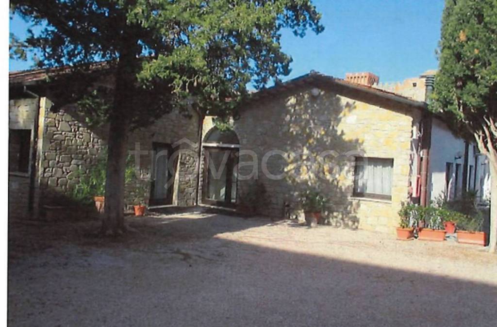 negozio in vendita a Corciano