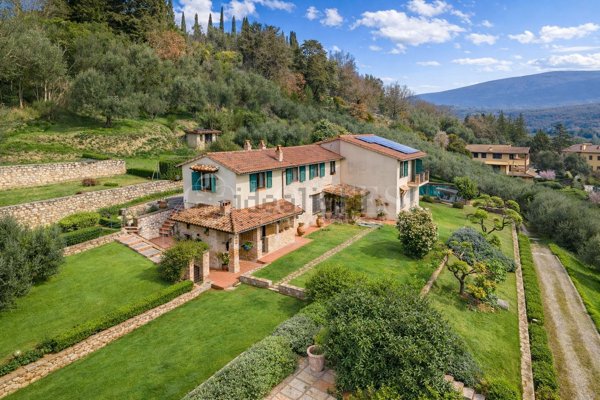 casa indipendente in vendita a Corciano in zona Mantignana