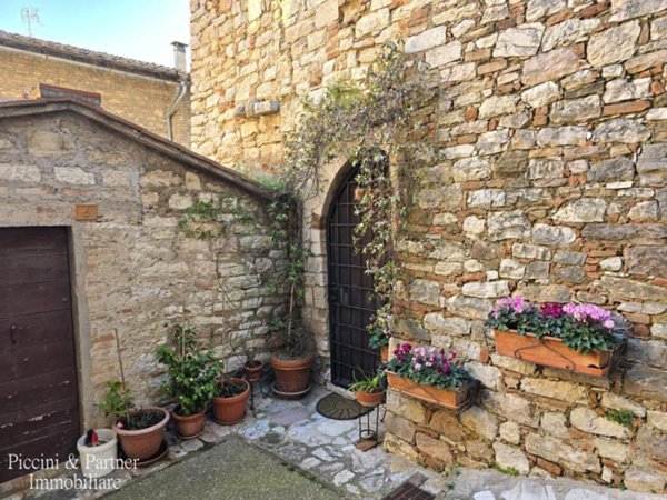 casa indipendente in vendita a Corciano