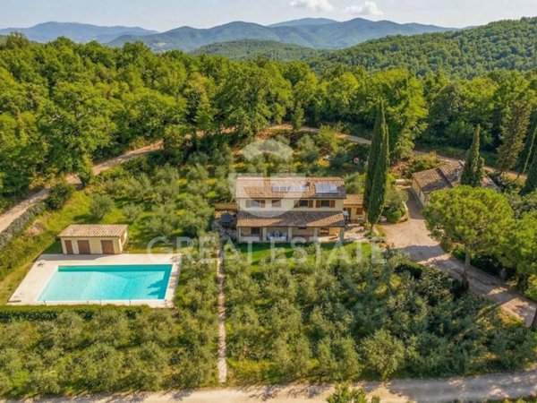 casa indipendente in vendita a Corciano