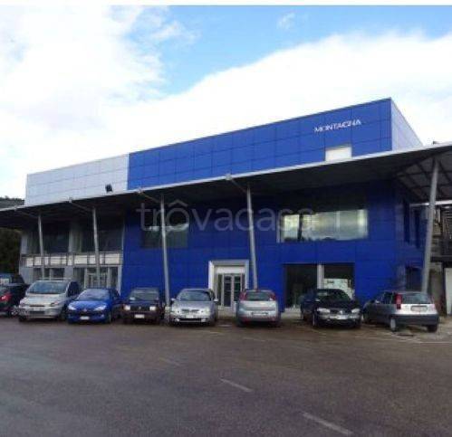 capannone in vendita a Corciano