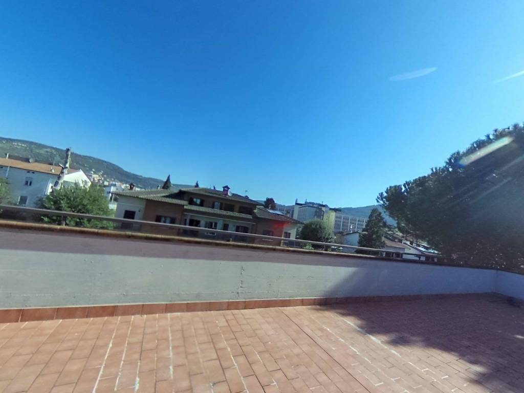 appartamento in vendita a Corciano in zona Ellera Chiugiana