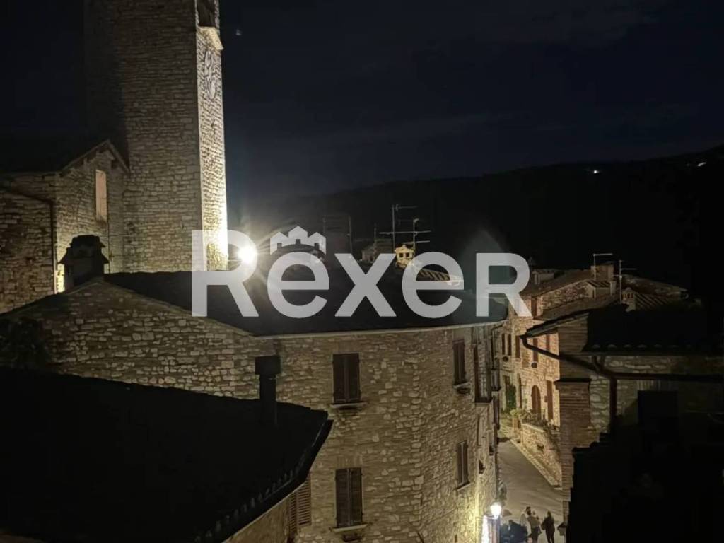 intera palazzina in vendita a Corciano