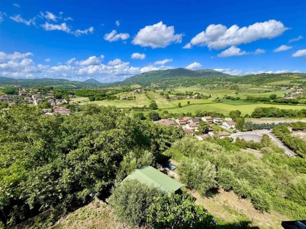 appartamento in vendita a Corciano in zona Capocavallo