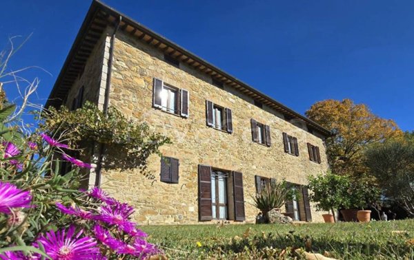 casa indipendente in vendita a Corciano in zona Castelvieto
