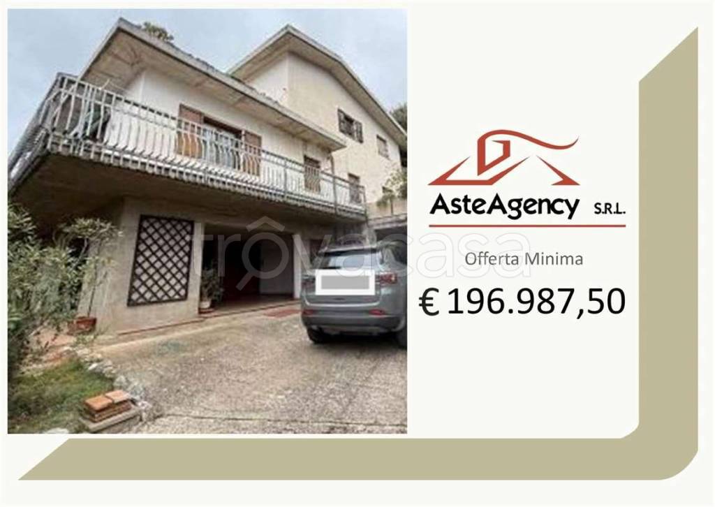 casa indipendente in vendita a Corciano in zona Ellera Chiugiana