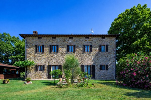 casale in vendita a Corciano in zona Castelvieto