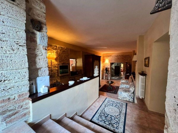 casa indipendente in vendita a Corciano in zona San Mariano
