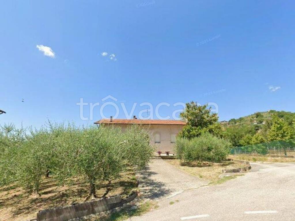 appartamento in vendita a Corciano in zona Castelvieto