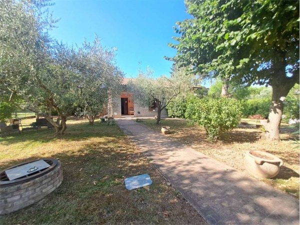 appartamento in vendita a Corciano in zona Mantignana