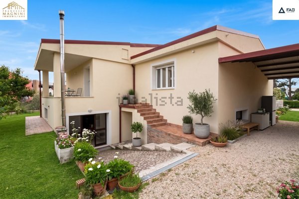 casa indipendente in vendita a Corciano