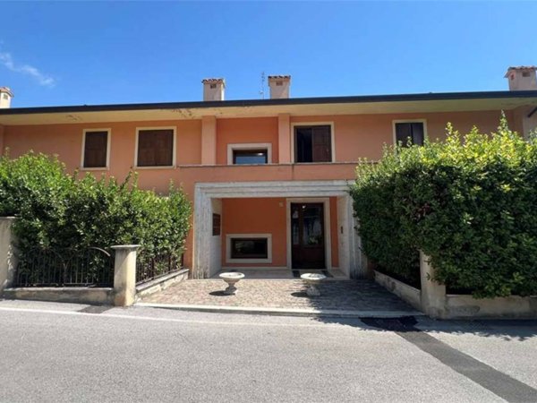 appartamento in vendita a Corciano in zona San Mariano