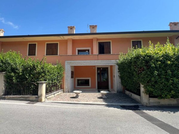 appartamento in vendita a Corciano in zona San Mariano