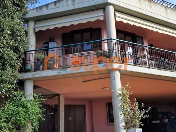 casa indipendente in vendita a Corciano in zona Ellera Chiugiana