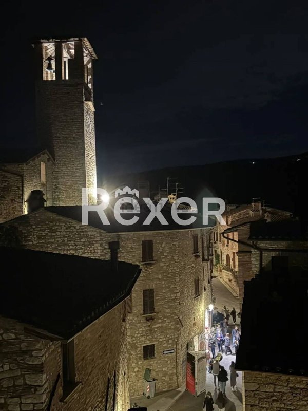 intera palazzina in vendita a Corciano