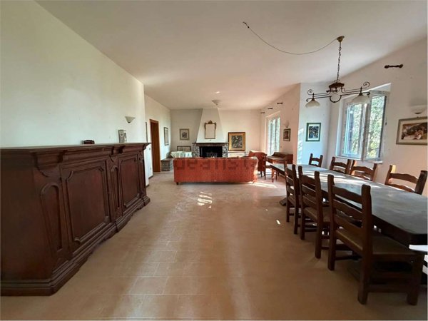 casa indipendente in vendita a Corciano in zona Ellera Chiugiana