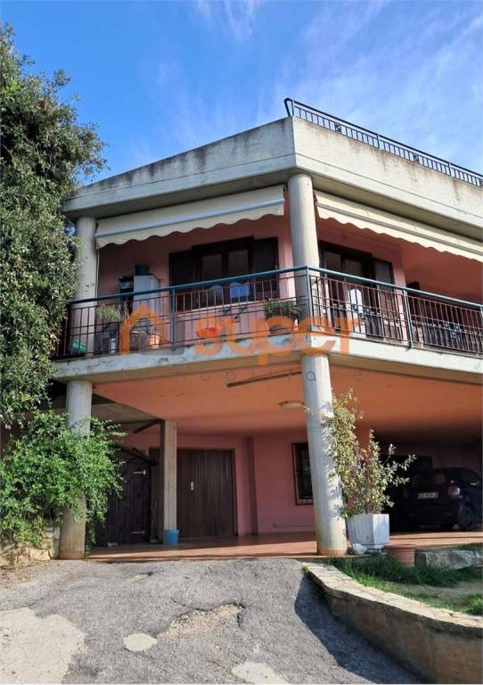 casa indipendente in vendita a Corciano in zona Ellera Chiugiana