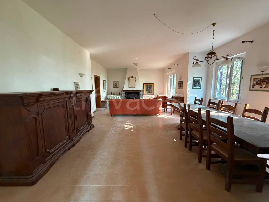 casa indipendente in vendita a Corciano in zona Ellera Chiugiana
