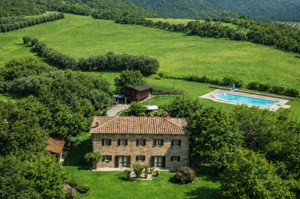 casa indipendente in vendita a Corciano in zona Castelvieto
