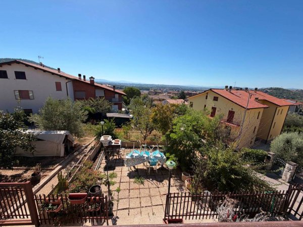appartamento in vendita a Corciano in zona Ellera Chiugiana