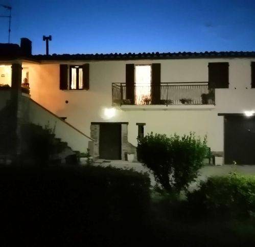 casa indipendente in vendita a Corciano in zona Castelvieto