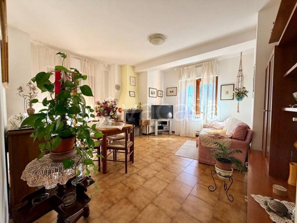appartamento in vendita a Corciano in zona San Mariano