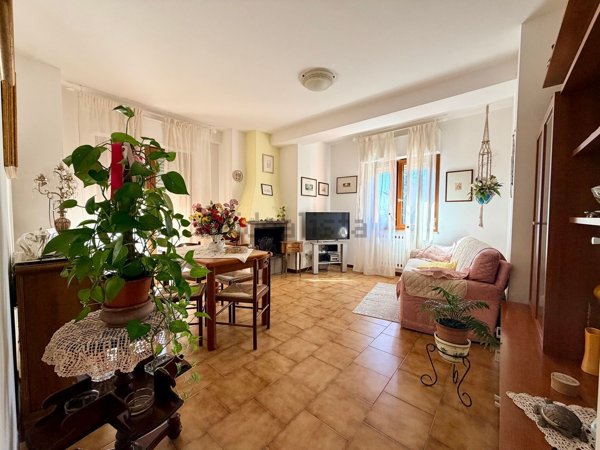 appartamento in vendita a Corciano in zona San Mariano